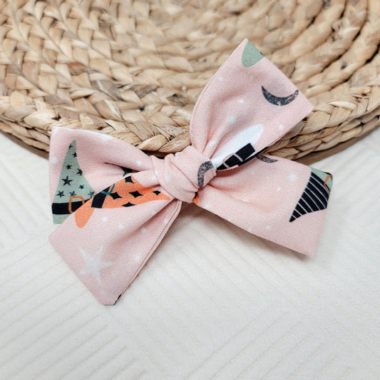 Witch Hat Saylor Hair Bow